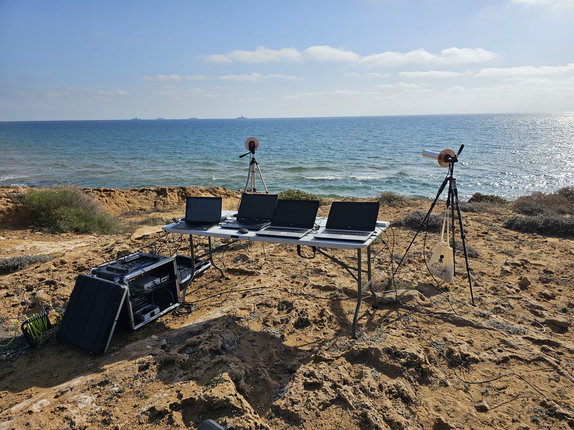 The LOKI GNSS jamming/spoofing station with two Nolle L-band helices
