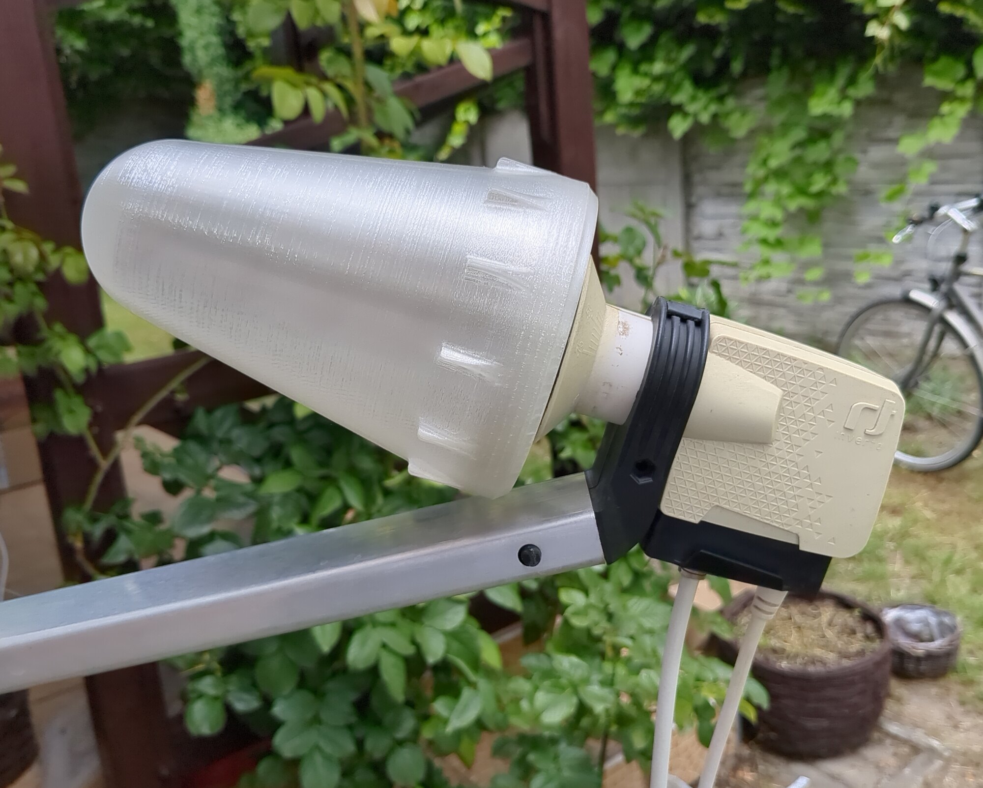 DIY IceConeFeed with the printed cone radome fitted